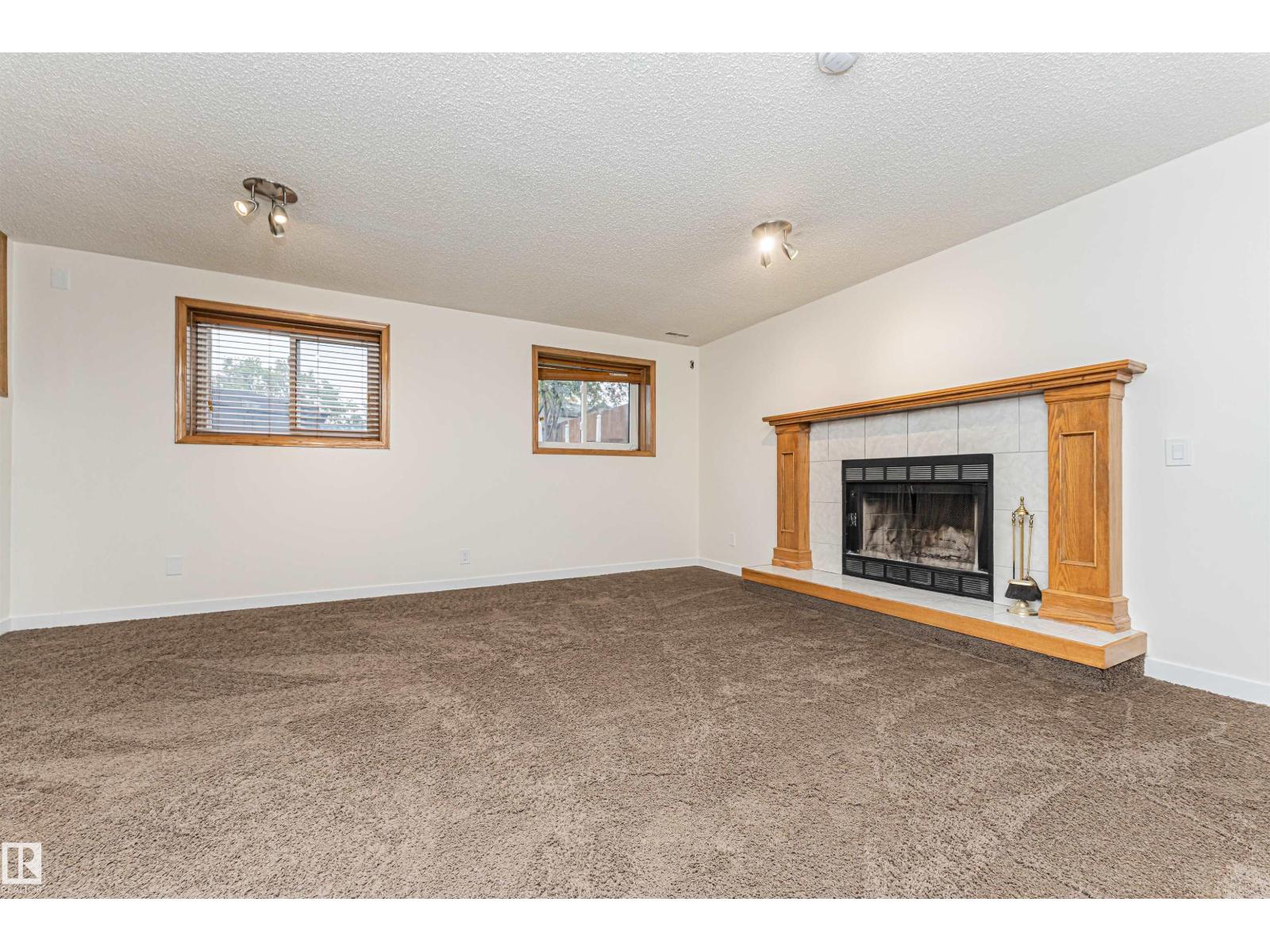 18 Aberdeen Wy Property Photo 23