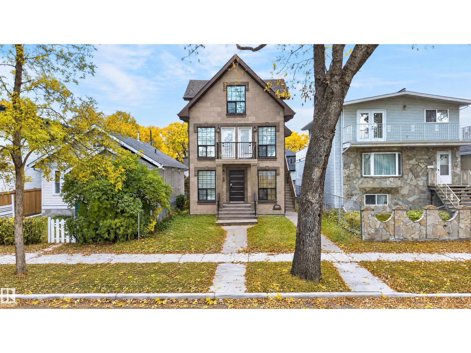 9526 109a Av Nw Property Photo 2