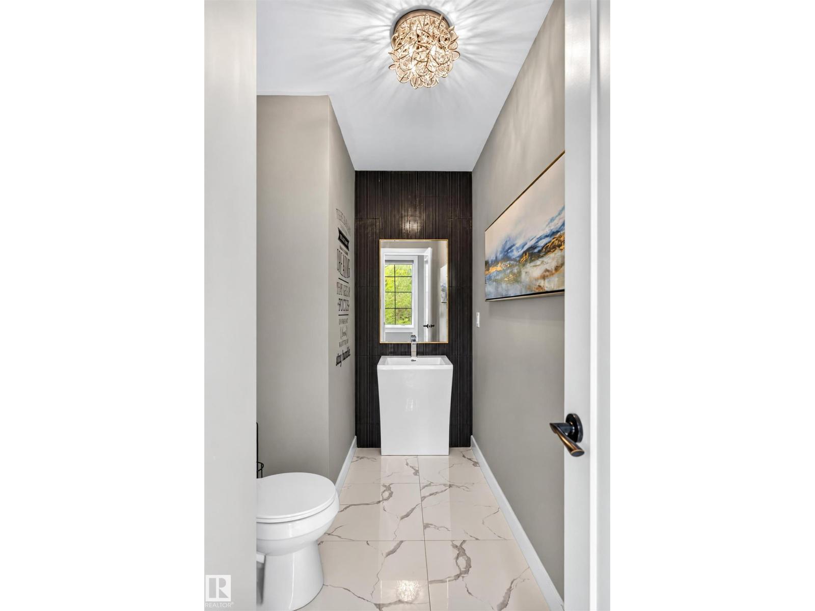 9526 109a Av Nw Property Photo 12
