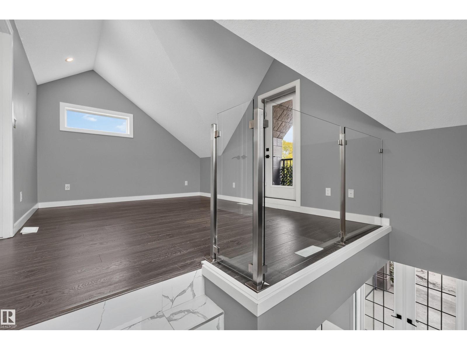 9526 109a Av Nw Property Photo 14