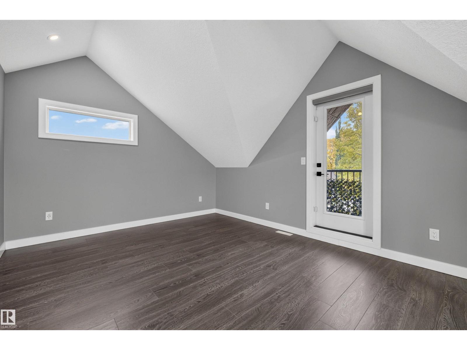 9526 109a Av Nw Property Photo 15