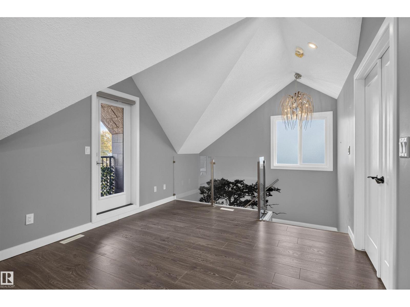 9526 109a Av Nw Property Photo 16