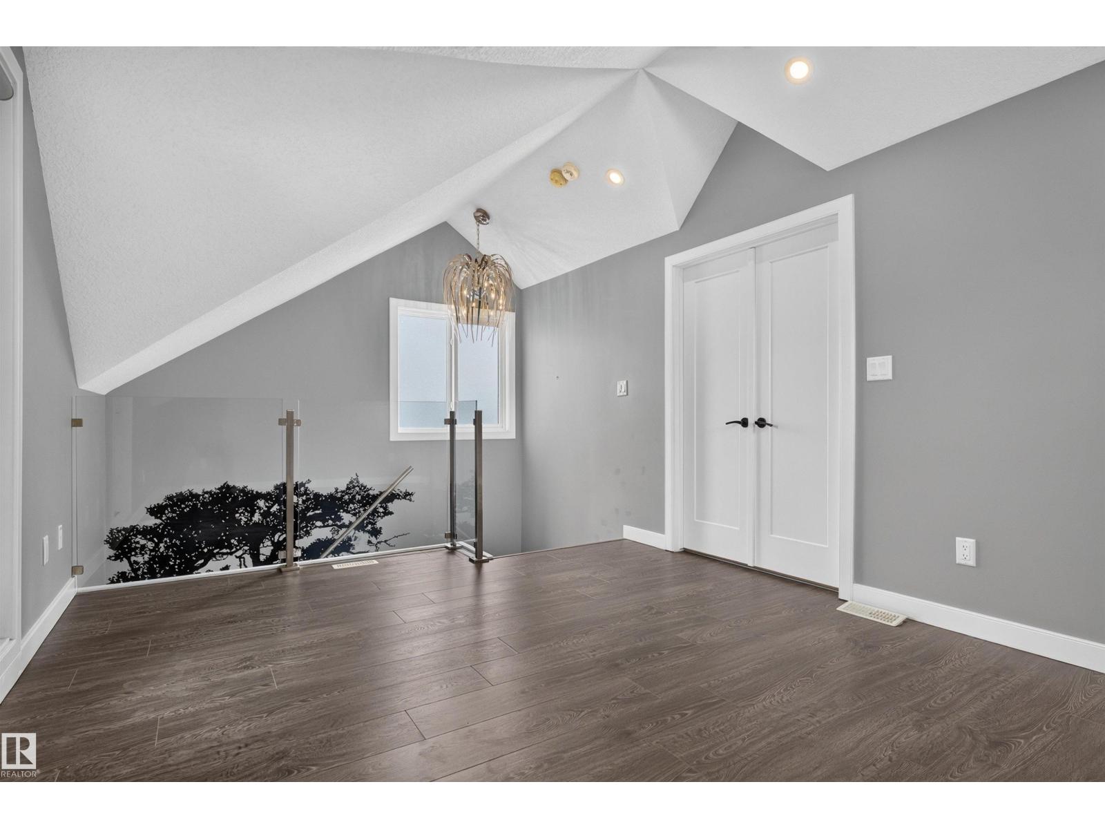 9526 109a Av Nw Property Photo 17
