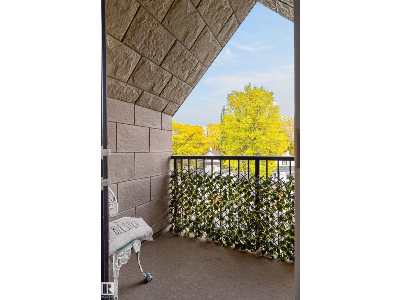 9526 109a Av Nw Property Photo 22