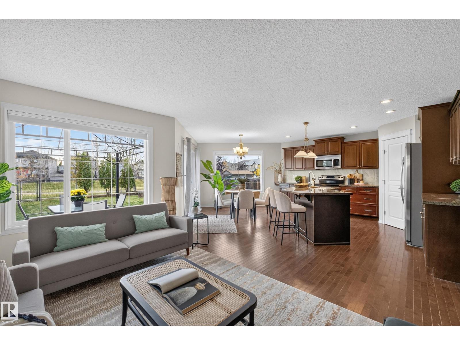 7 Bremner Property Photo 11