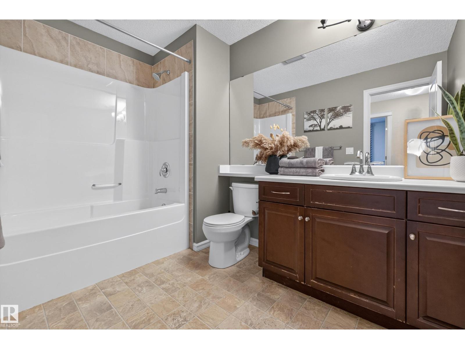 7 Bremner Property Photo 25