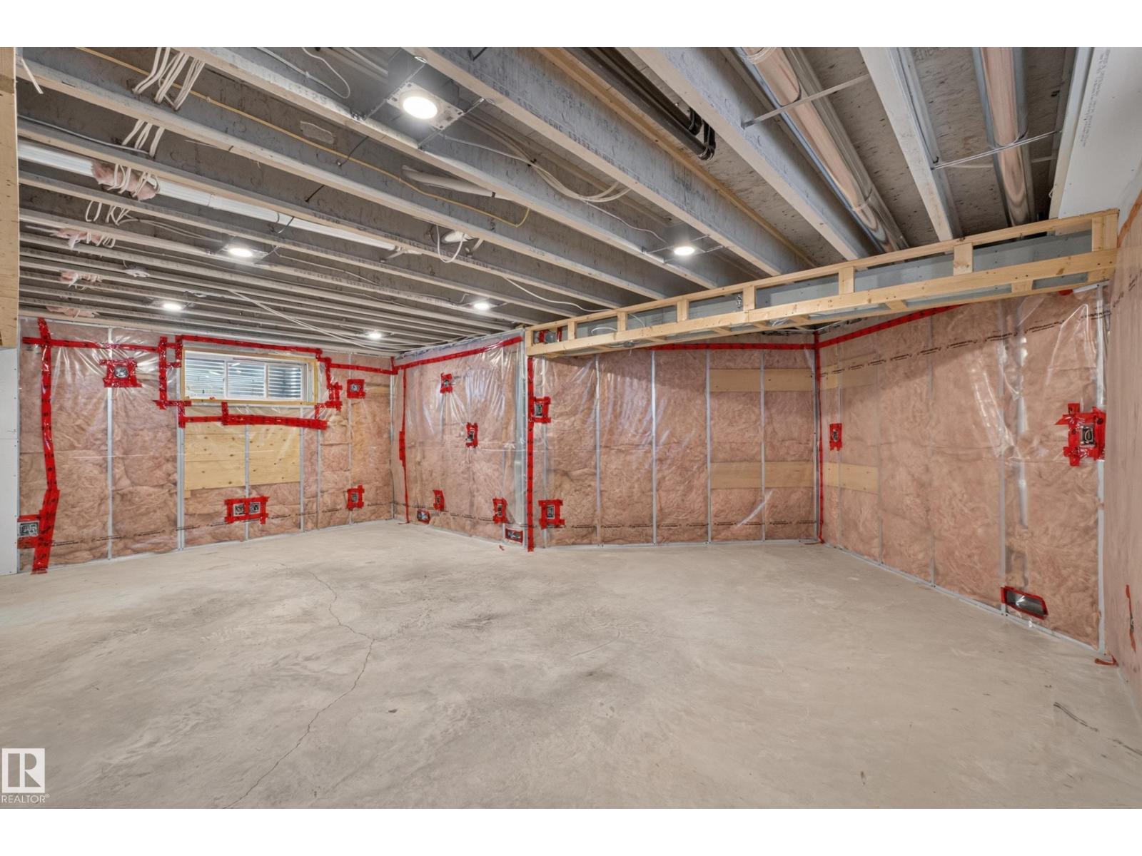 7 Bremner Property Photo 43
