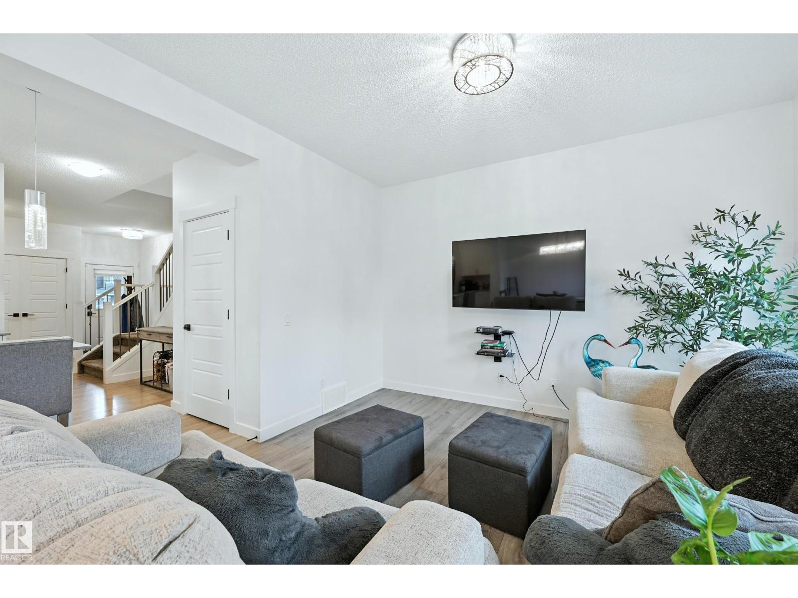 16603 31 Av Sw Property Photo 8