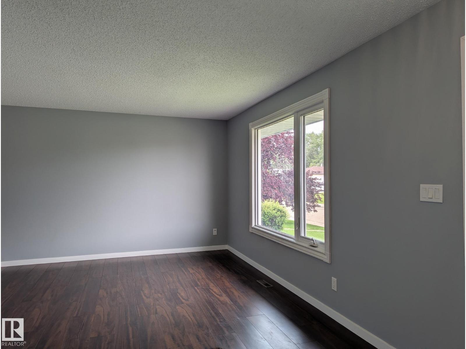 1907 145a Av Nw Property Photo 6