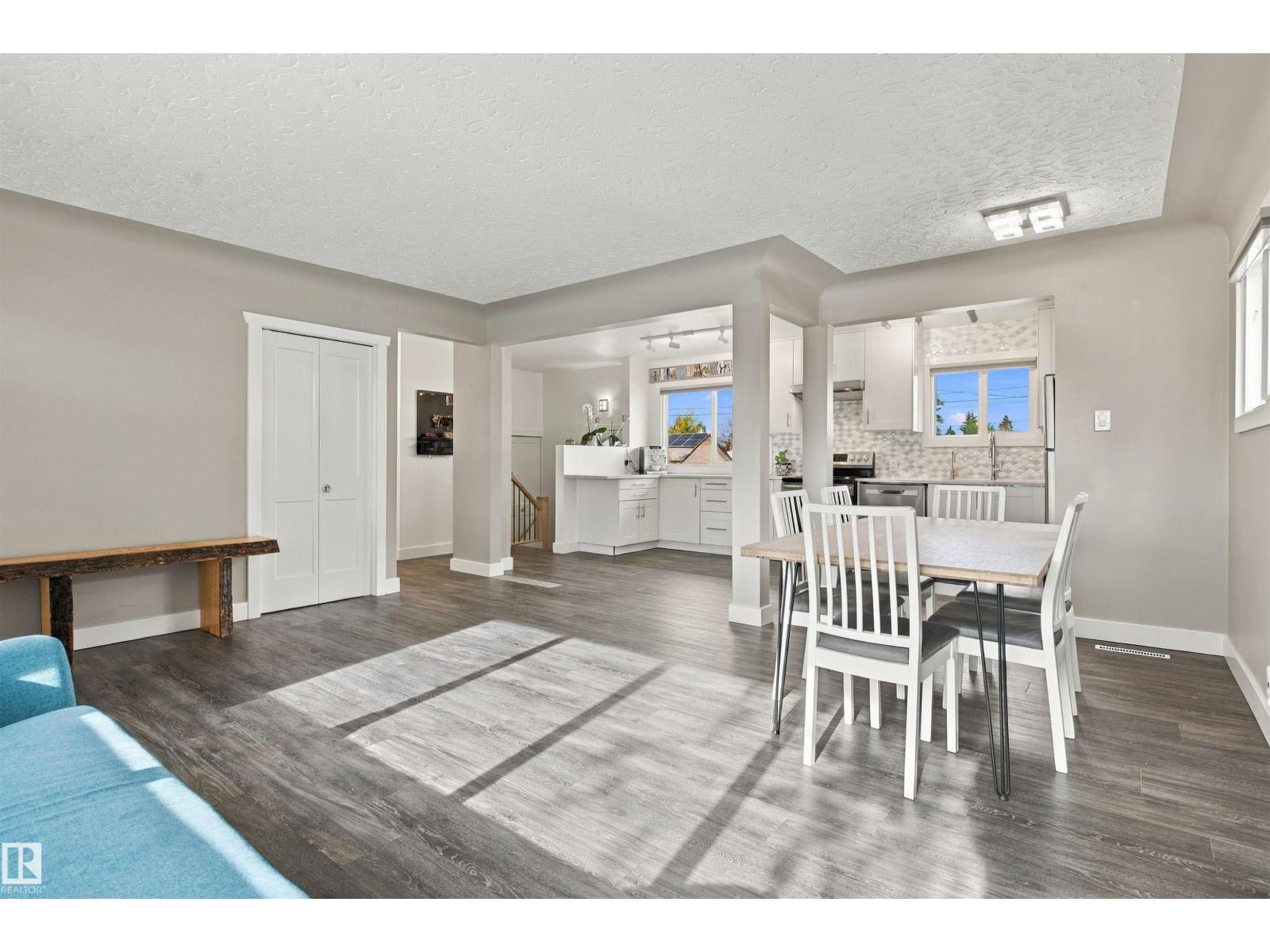 5312 101 Av Nw Property Photo 8