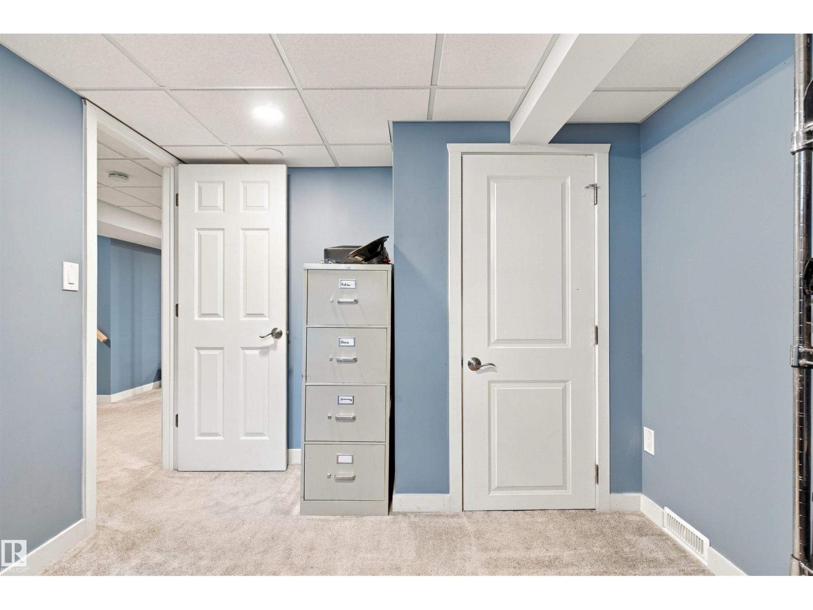 5312 101 Av Nw Property Photo 35