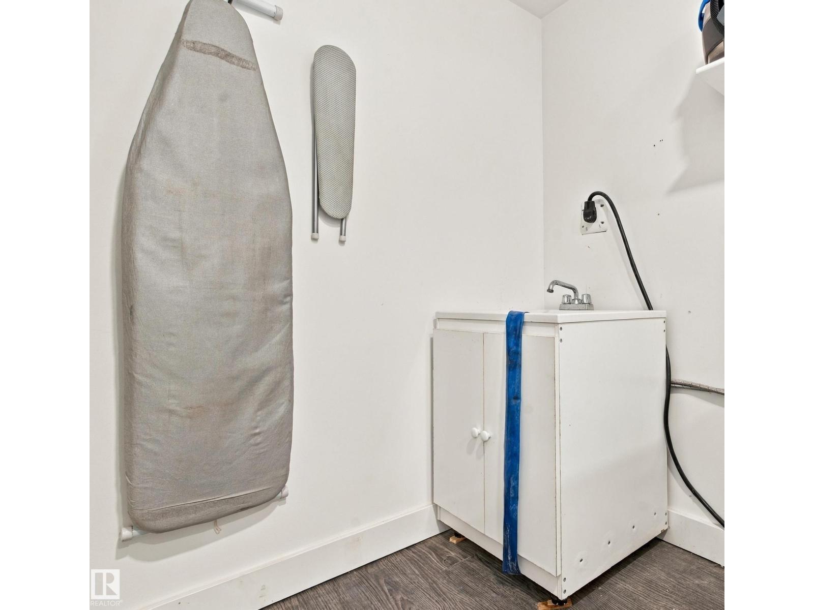 5312 101 Av Nw Property Photo 37