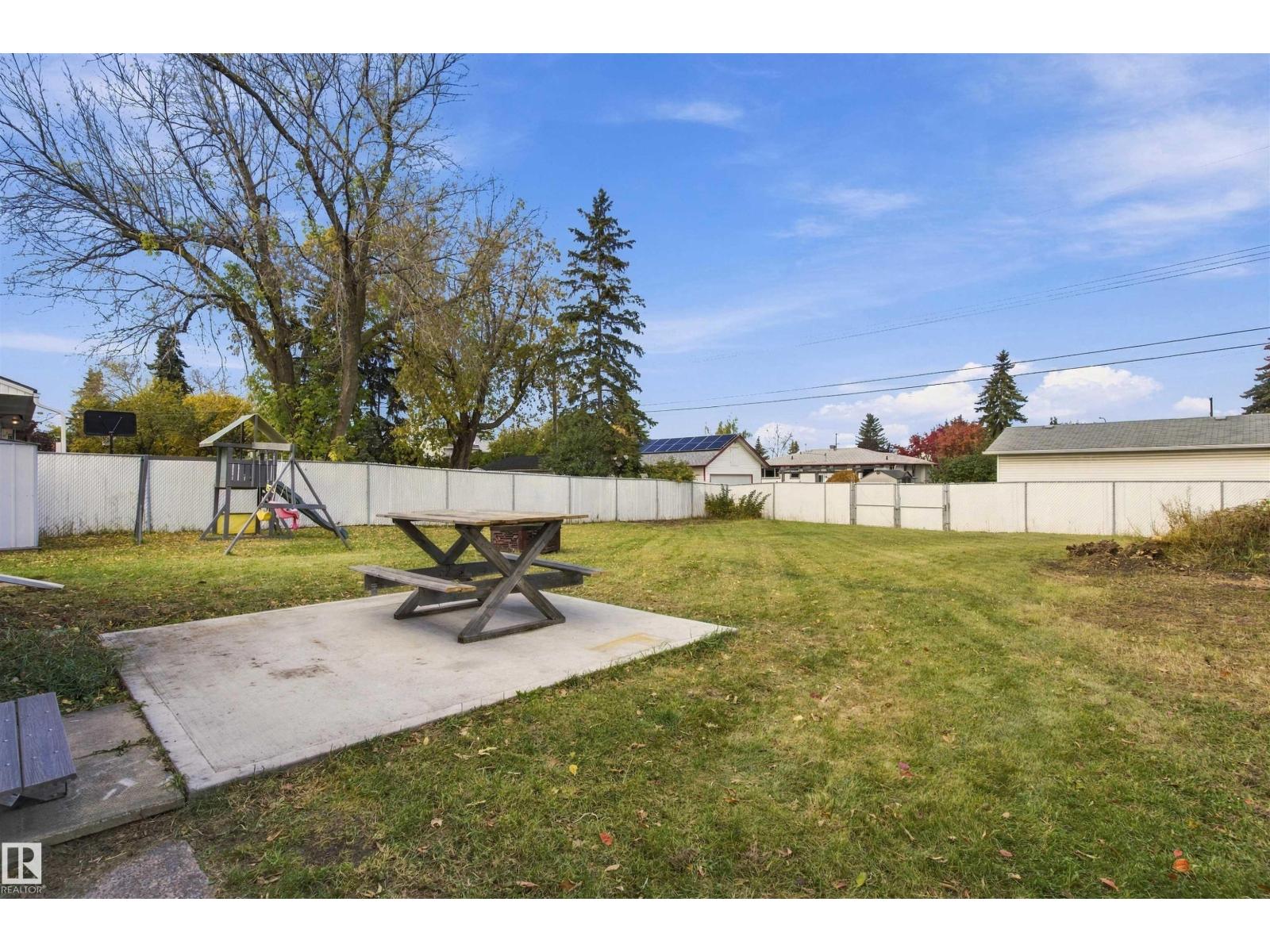 5312 101 Av Nw Property Photo 40