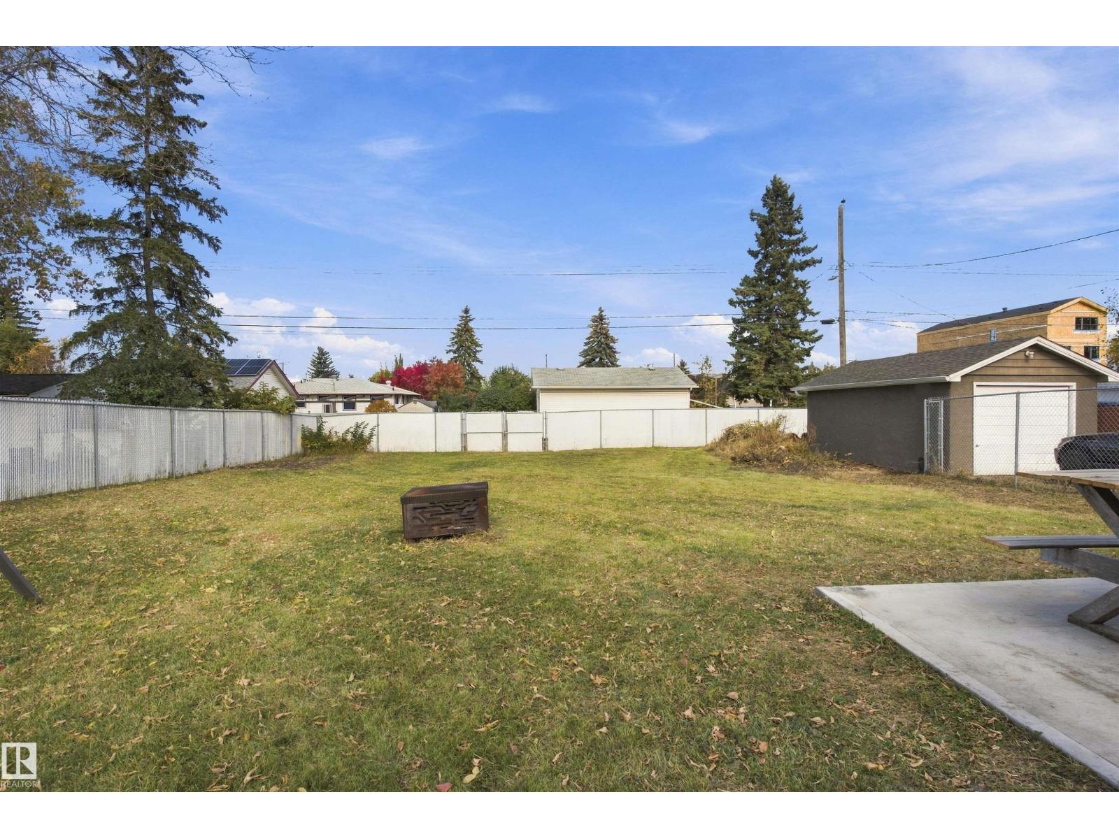 5312 101 Av Nw Property Photo 46