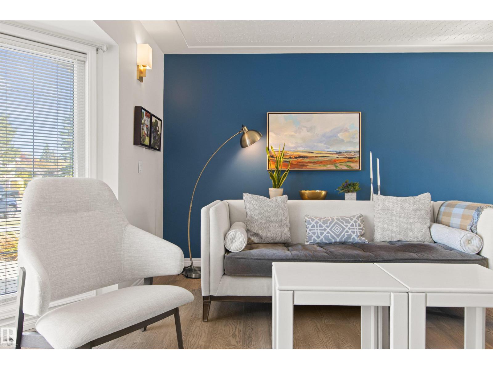 15405 75 Av Nw Property Photo 10