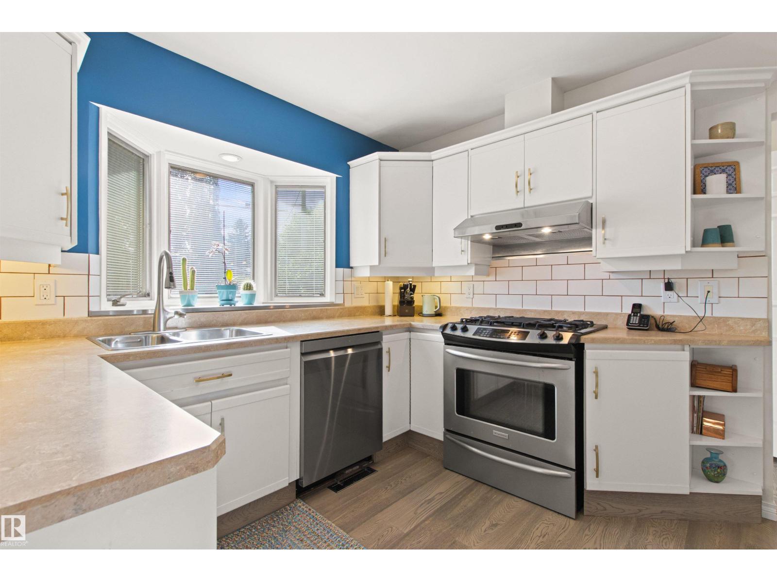 15405 75 Av Nw Property Photo 17
