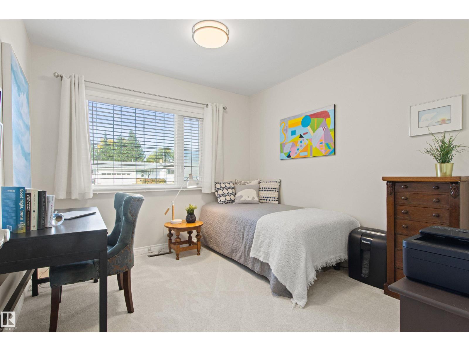 15405 75 Av Nw Property Photo 31