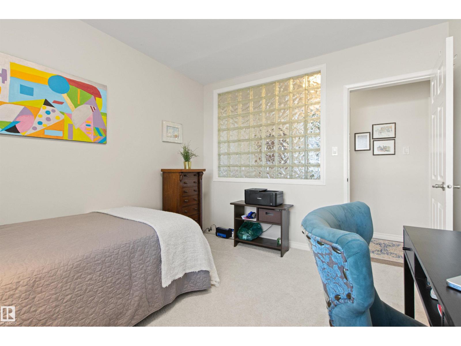 15405 75 Av Nw Property Photo 32