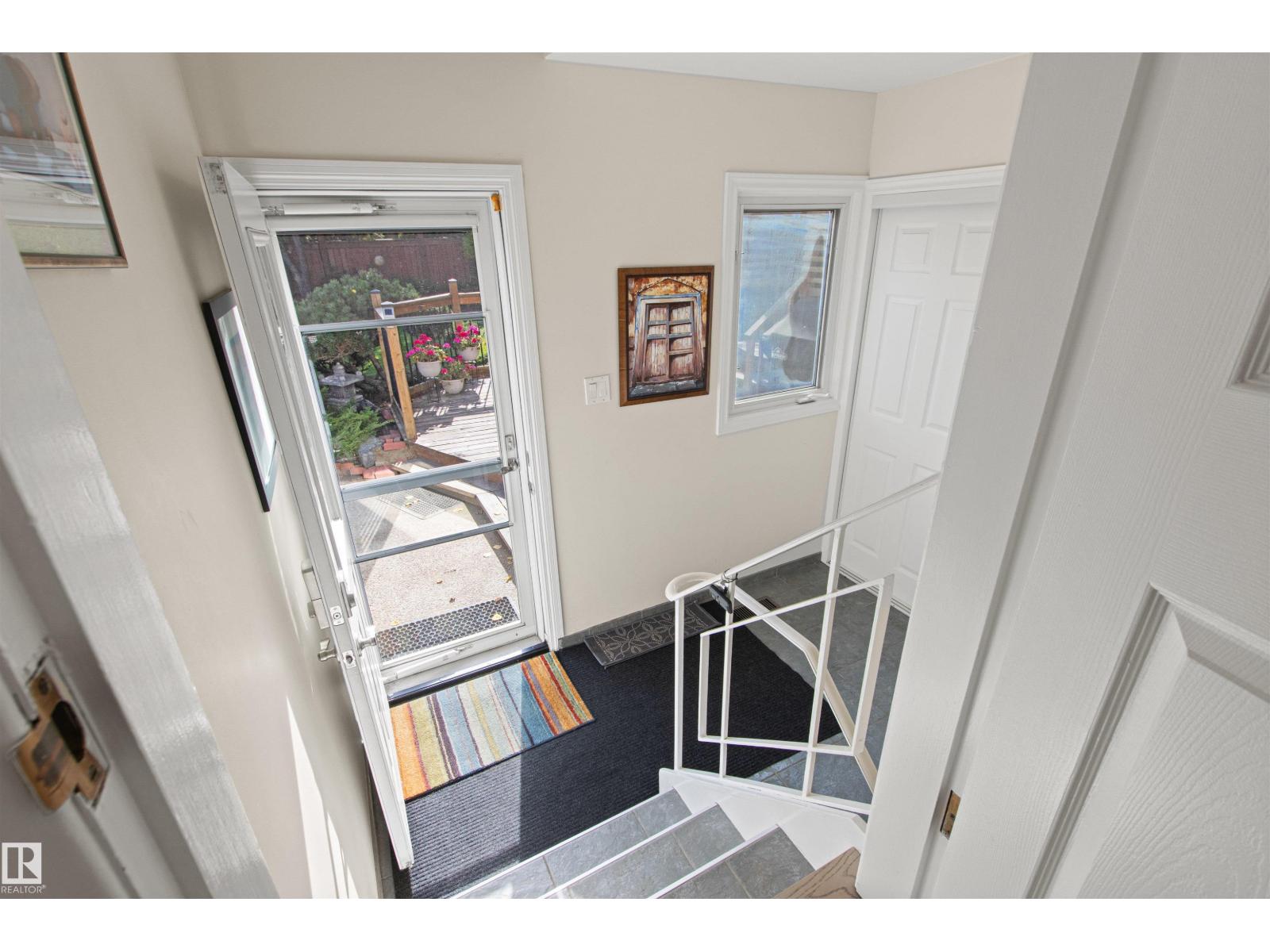 15405 75 Av Nw Property Photo 34
