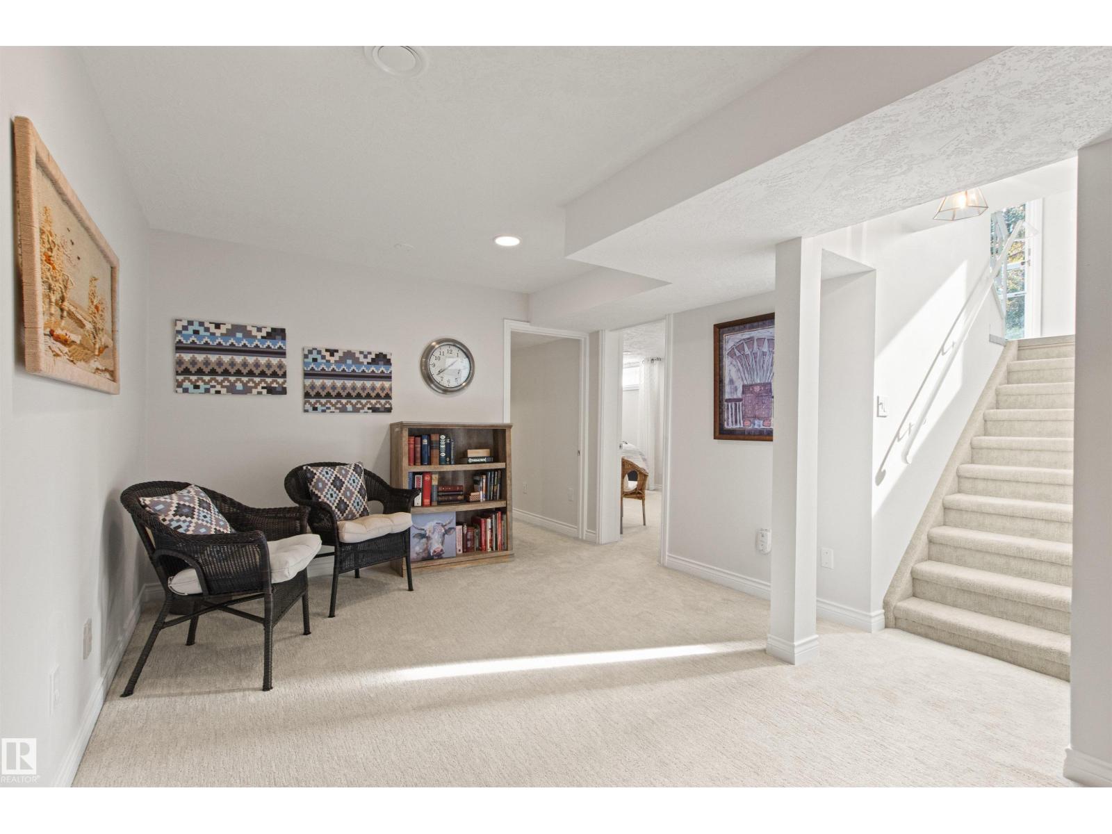 15405 75 Av Nw Property Photo 36