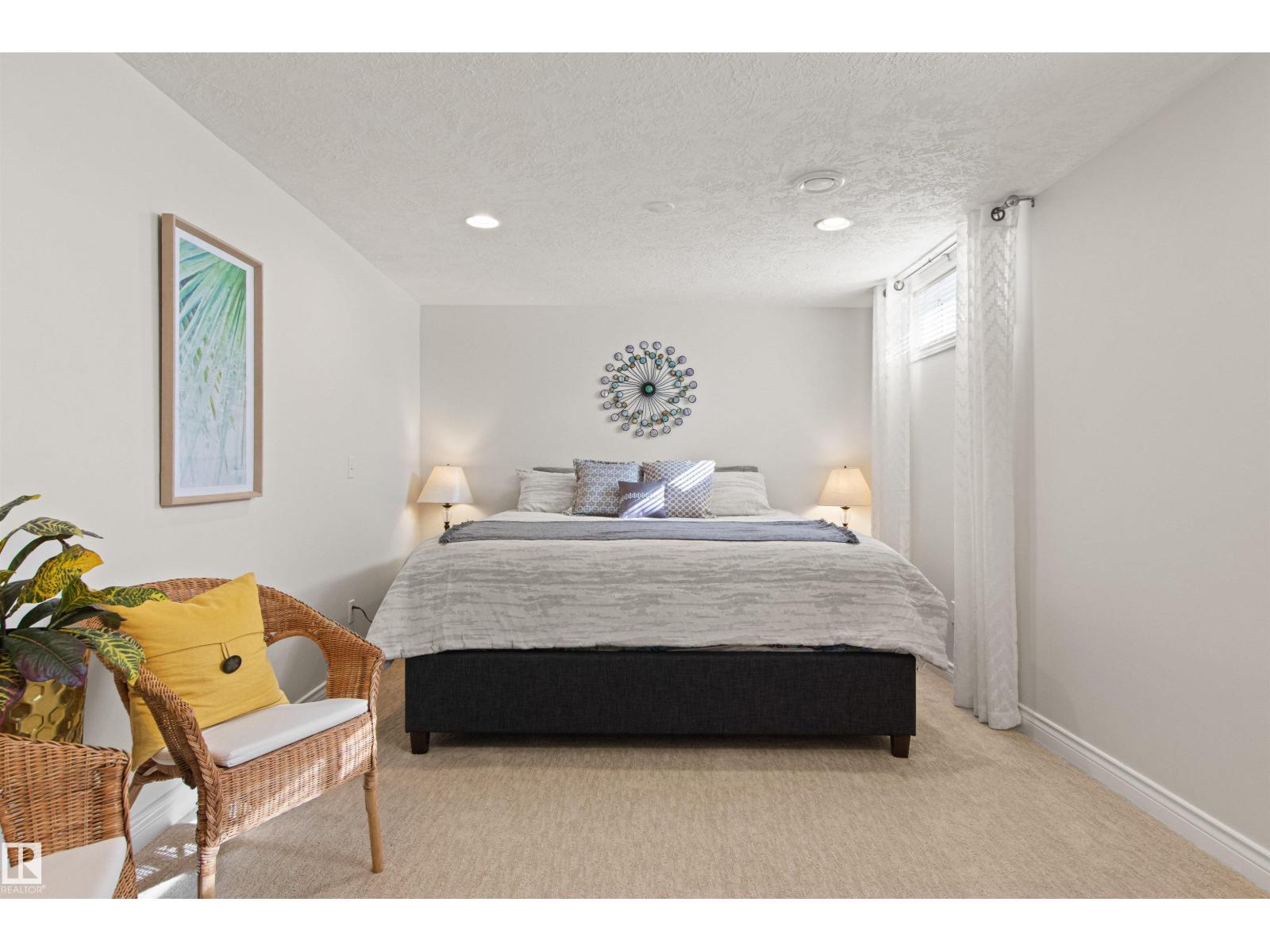 15405 75 Av Nw Property Photo 44