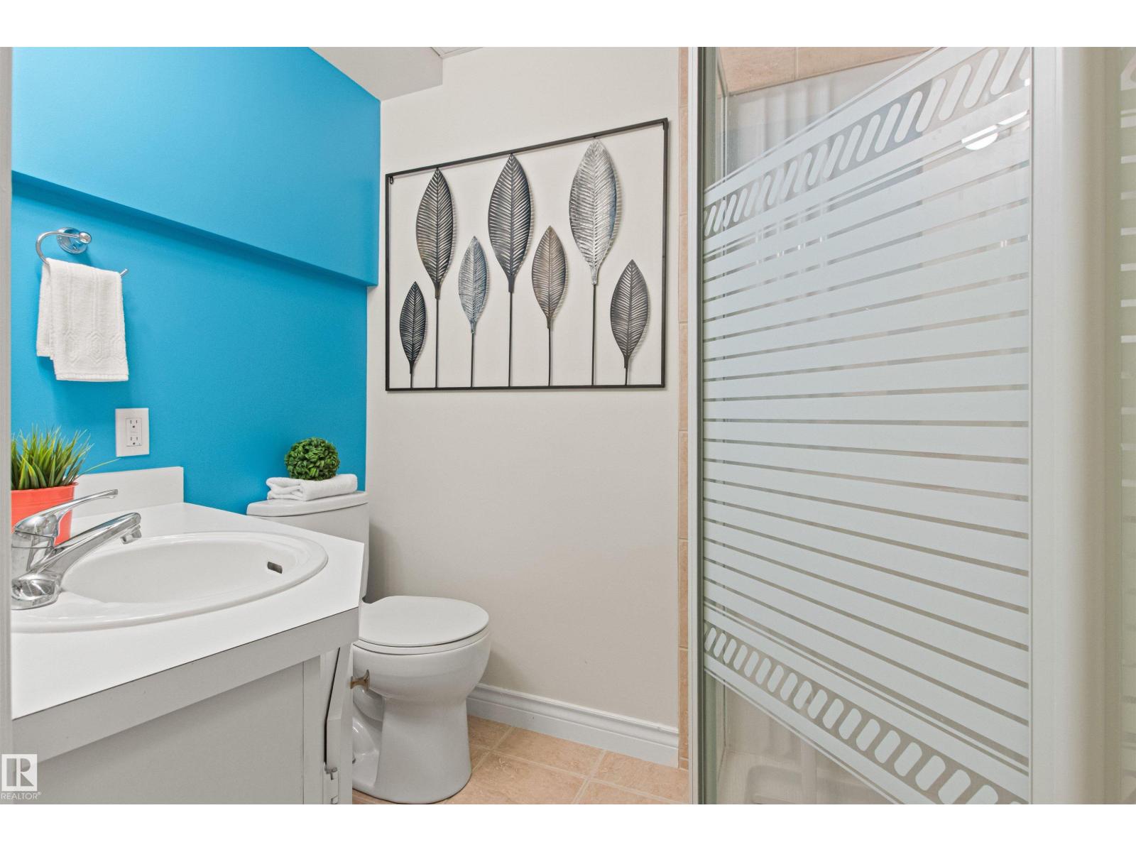 15405 75 Av Nw Property Photo 49