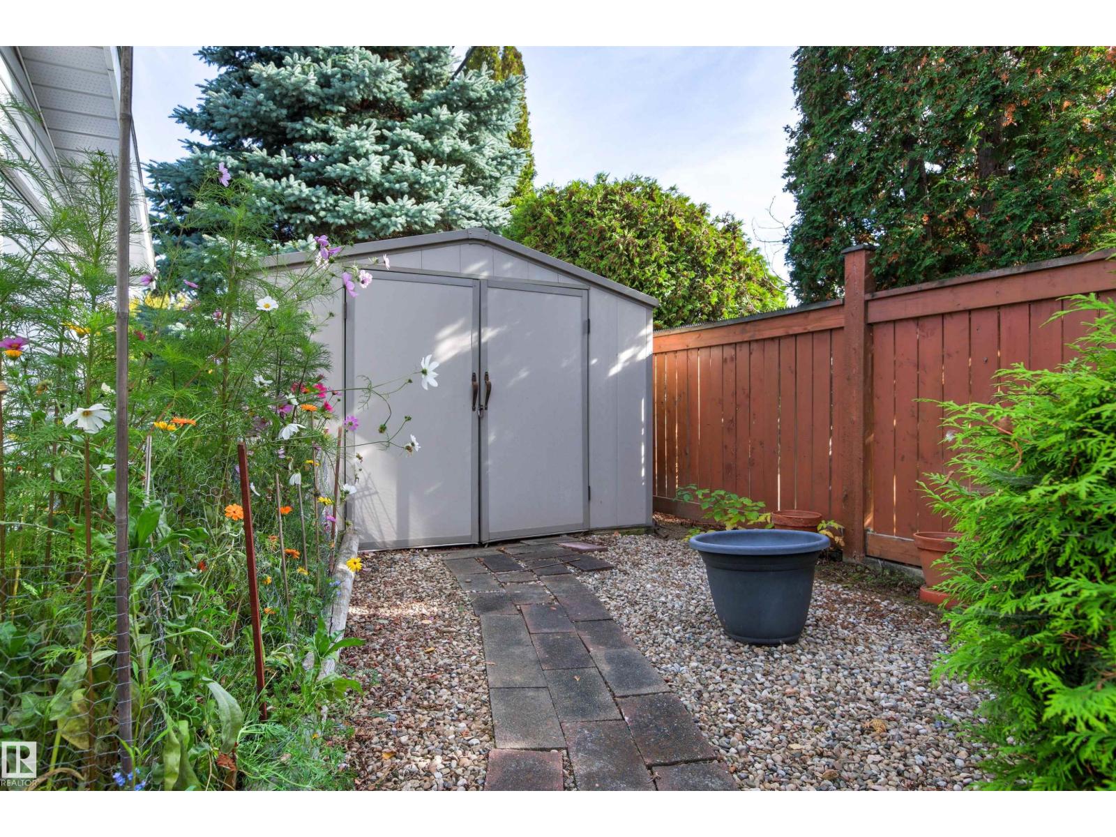 15405 75 Av Nw Property Photo 65