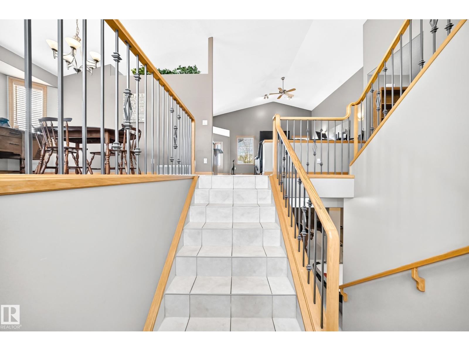 15104 48 St Nw Property Photo 3
