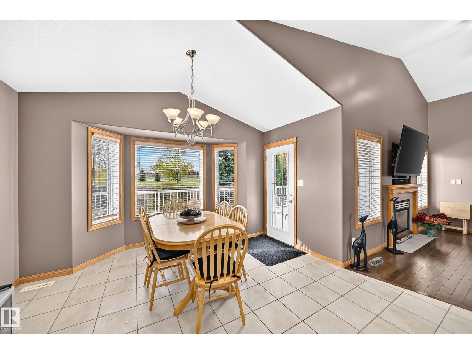 15104 48 St Nw Property Photo 9