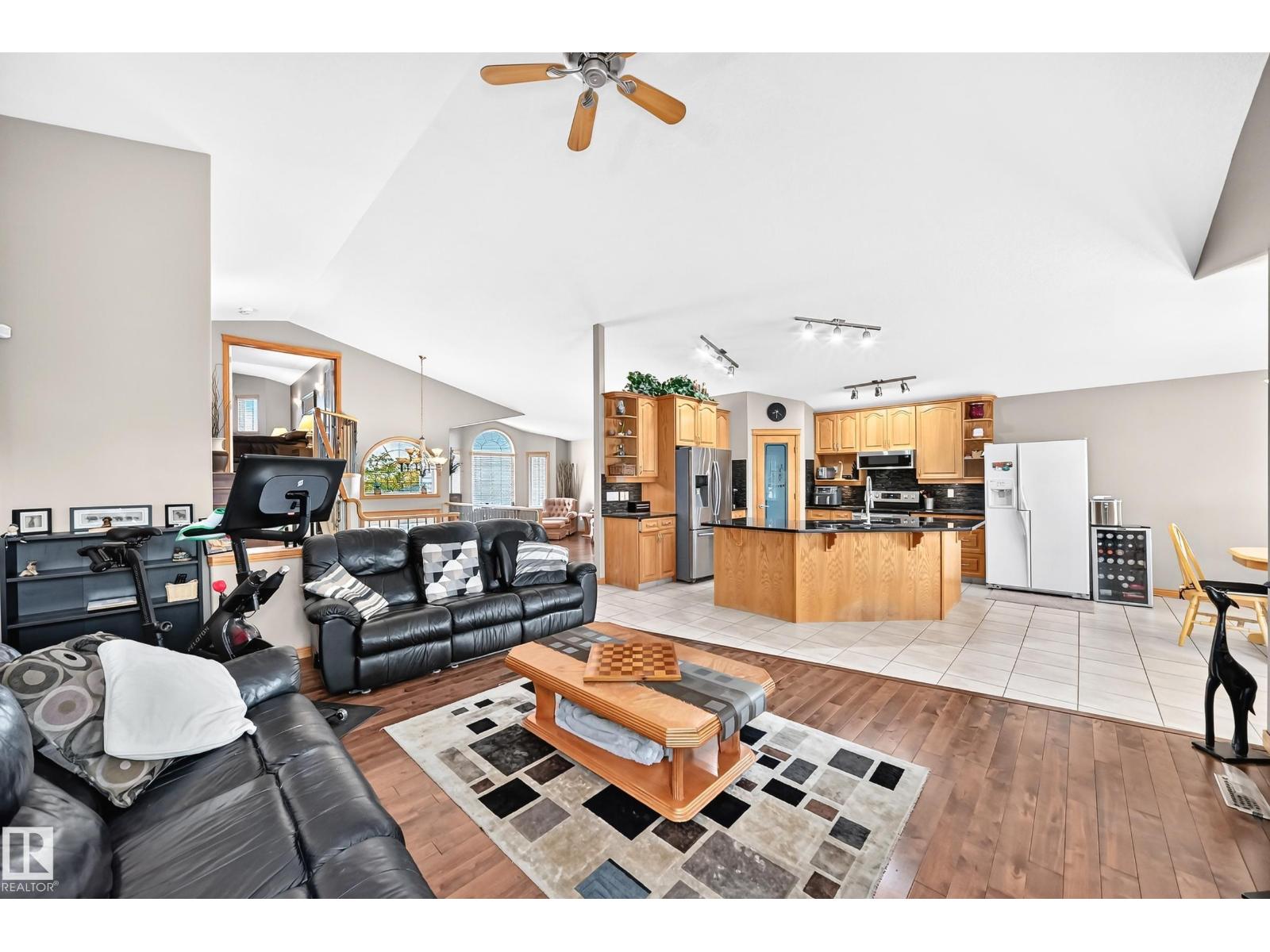 15104 48 St Nw Property Photo 13