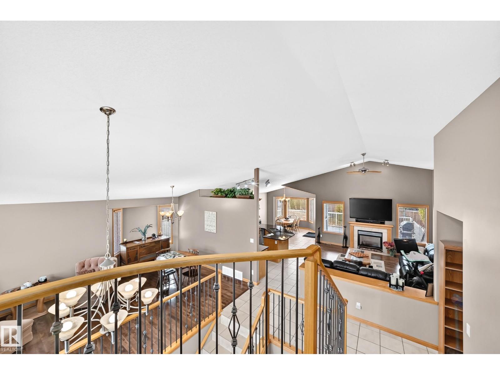 15104 48 St Nw Property Photo 17