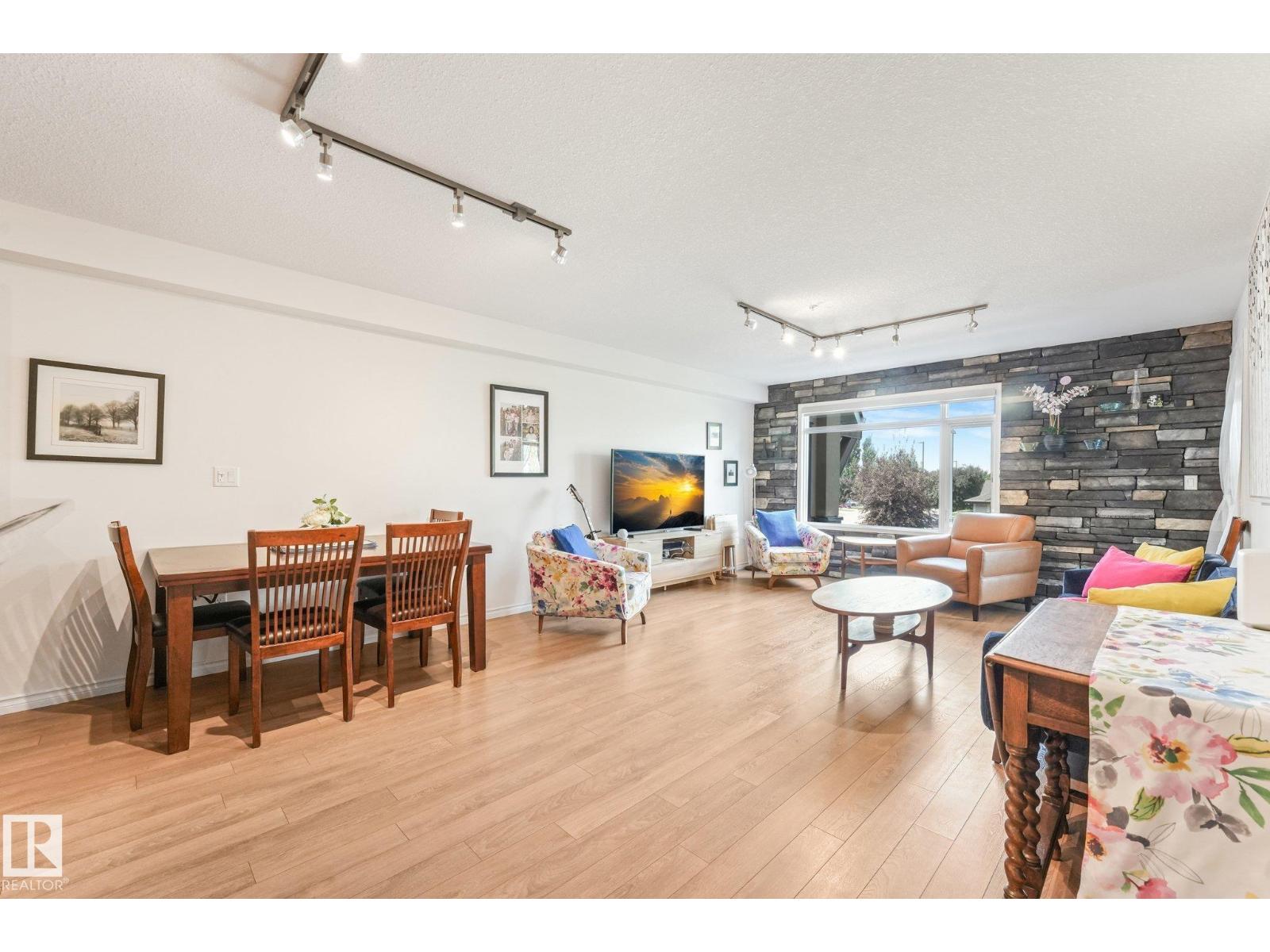 #209 1589 Glastonbury Bv Nw Property Photo 9