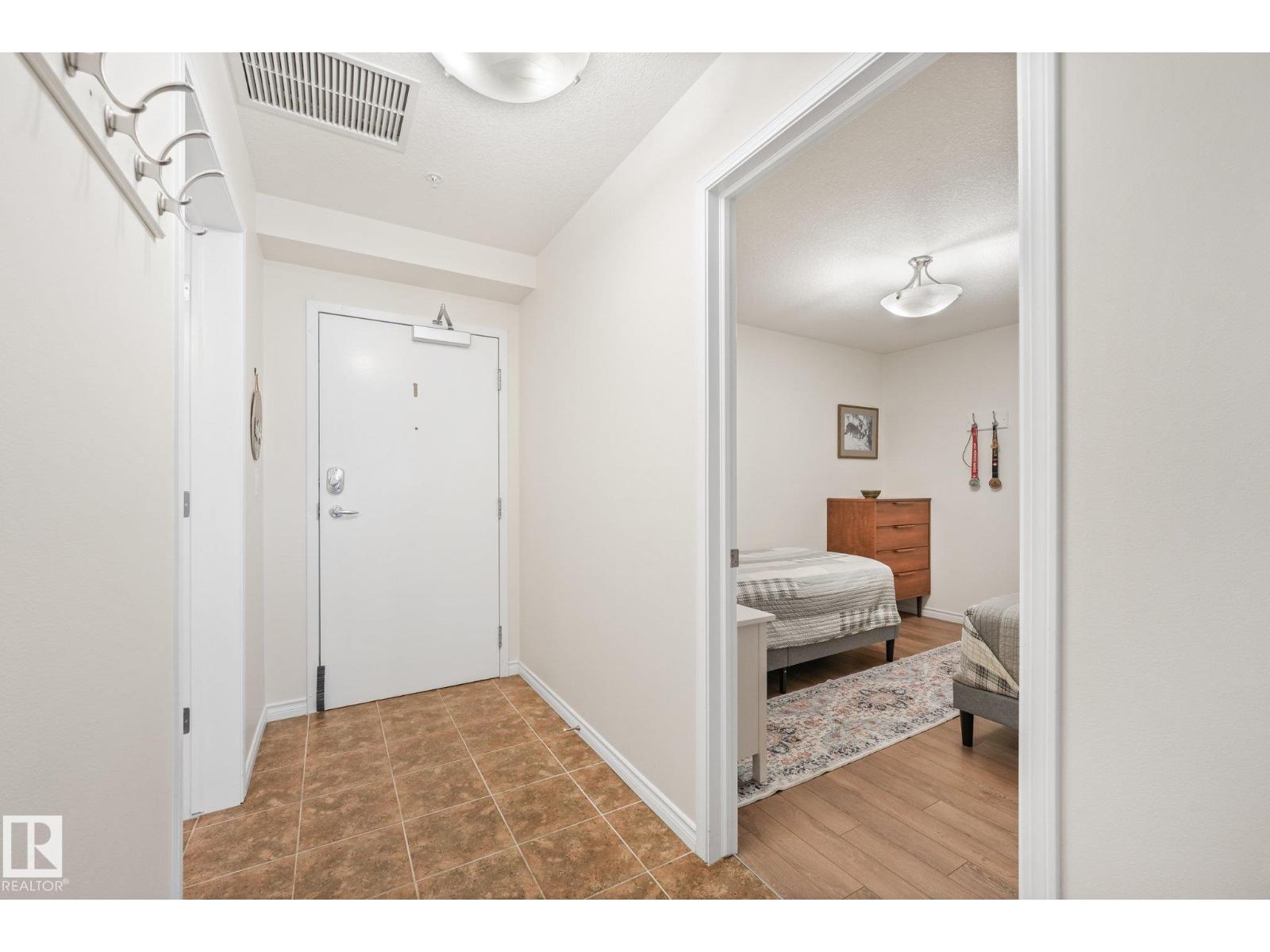 #209 1589 Glastonbury Bv Nw Property Photo 23