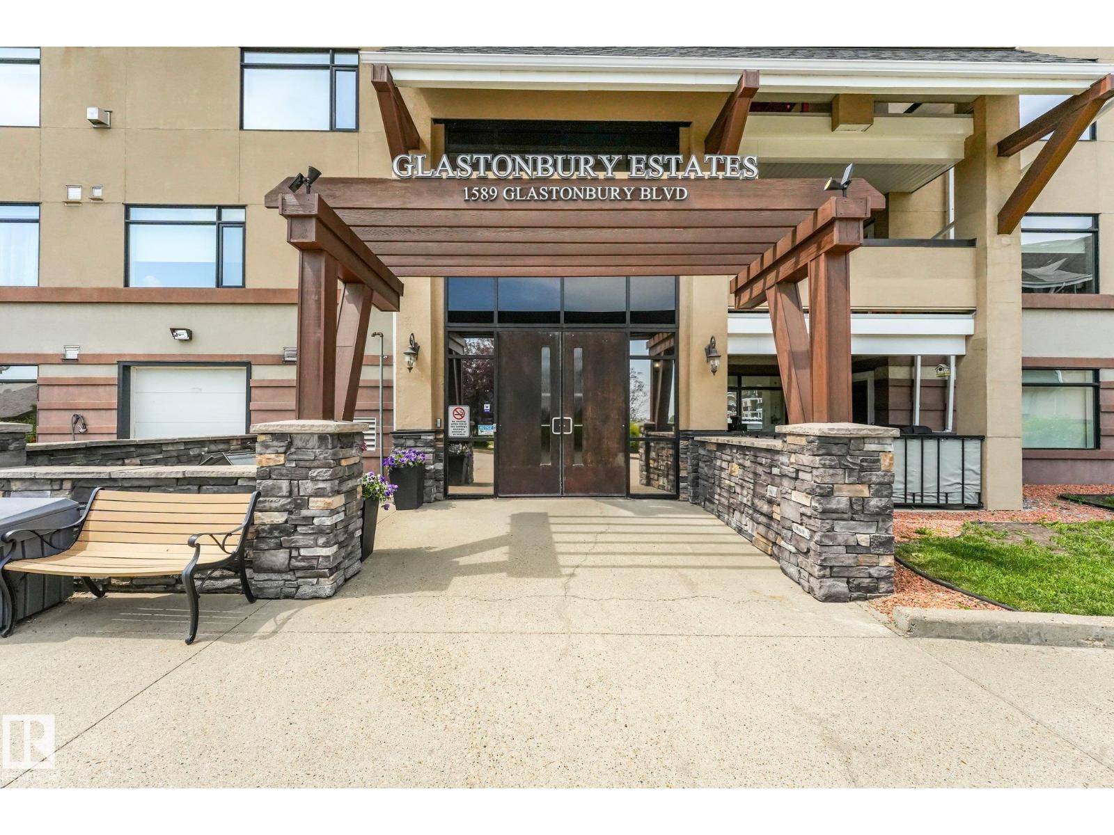 #209 1589 Glastonbury Bv Nw Property Photo 41