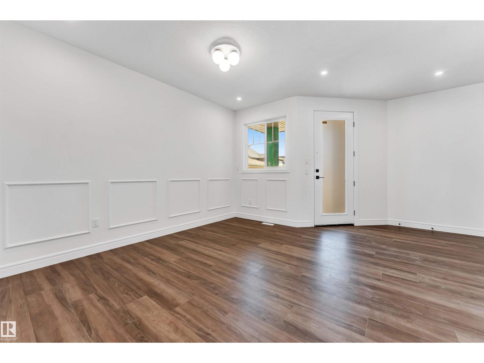 19420 25 Ave Nw Property Photo 12