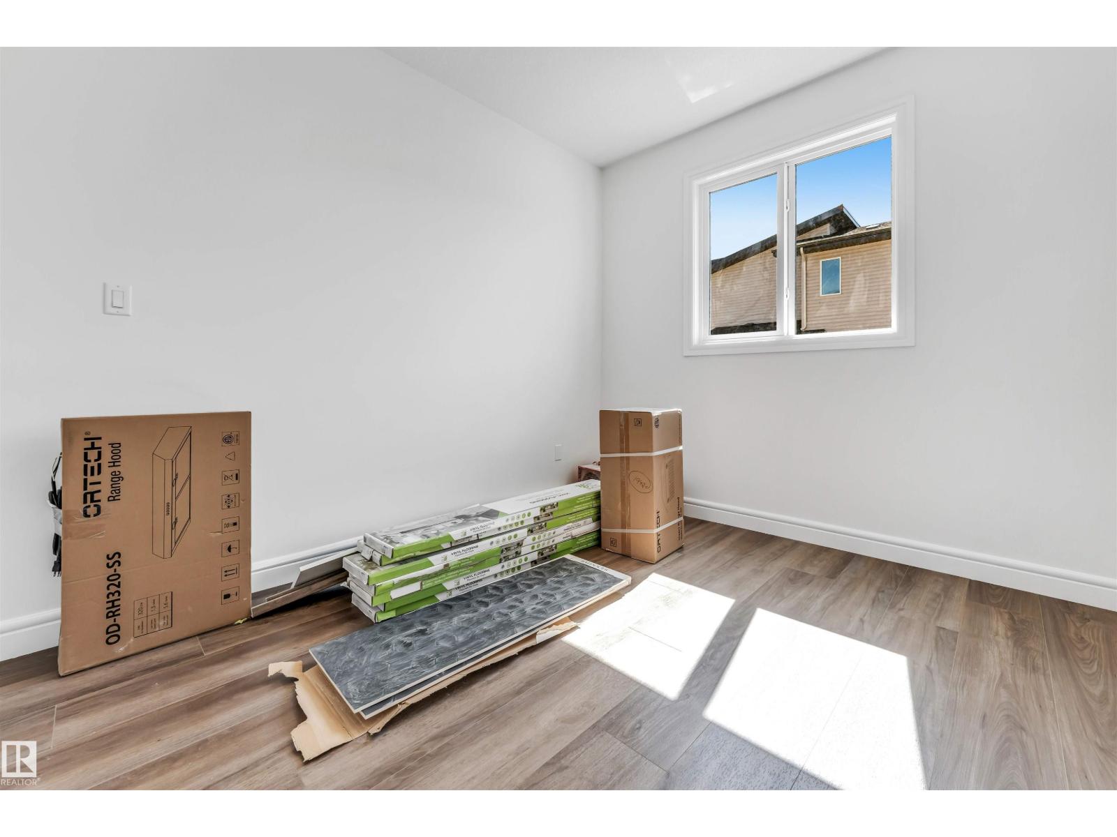 19420 25 Ave Nw Property Photo 17
