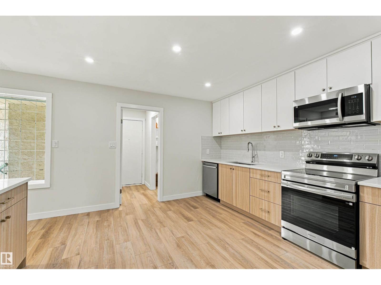 #21 9375 172 St Nw Property Photo 9