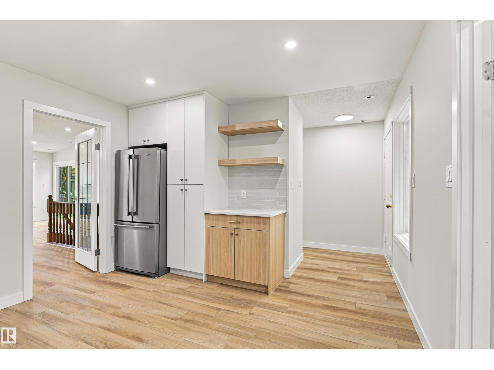 #21 9375 172 St Nw Property Photo 11