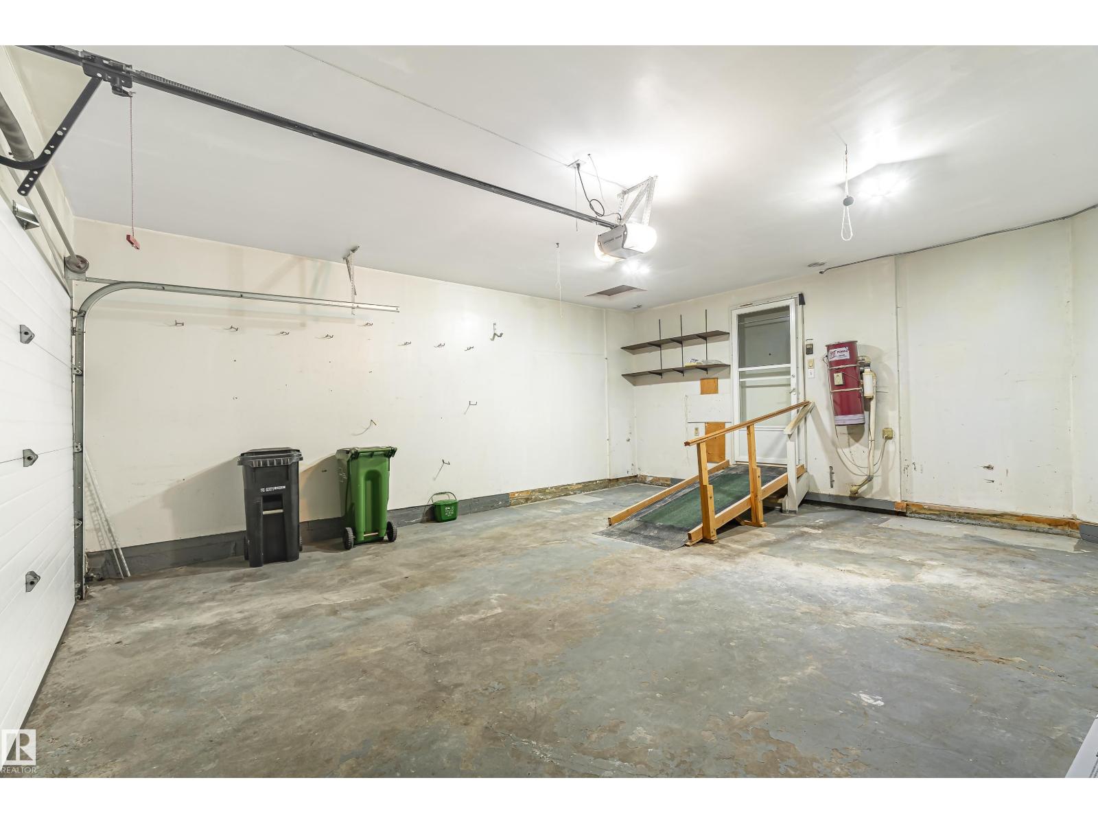 #21 9375 172 St Nw Property Photo 33