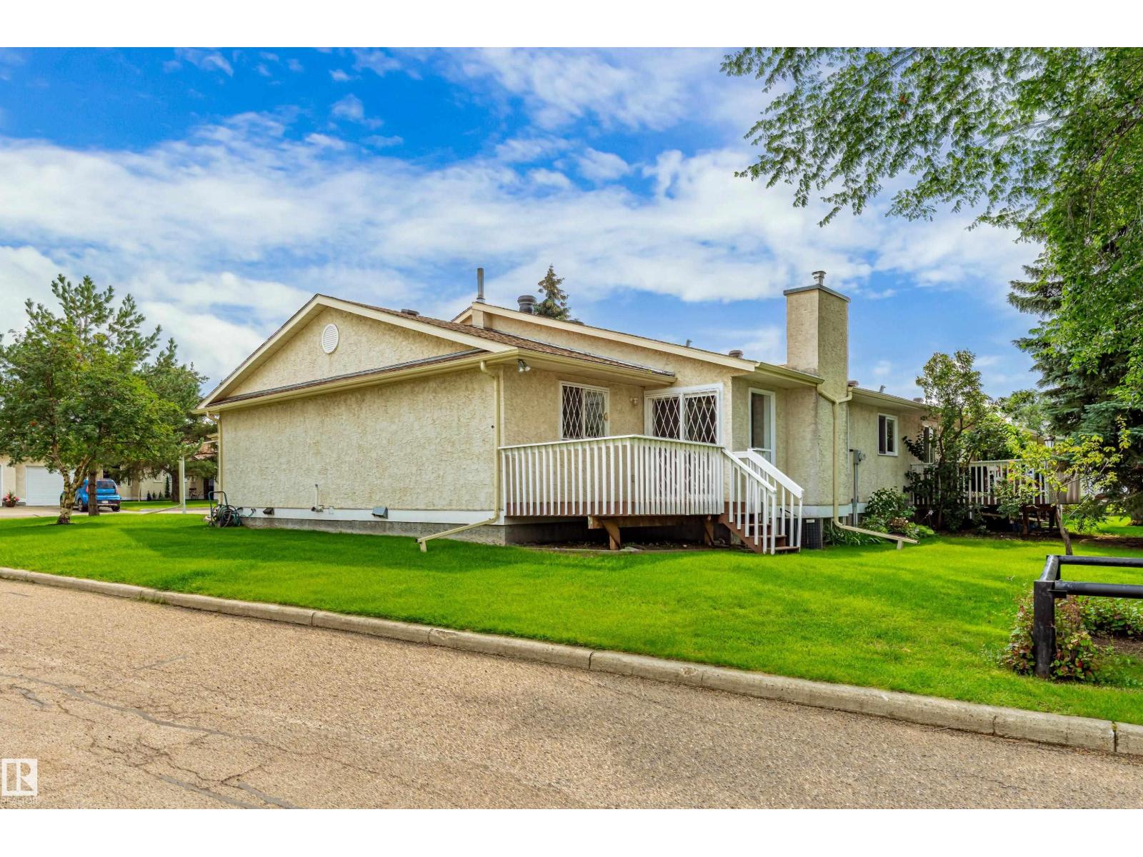 #21 9375 172 St Nw Property Photo 39