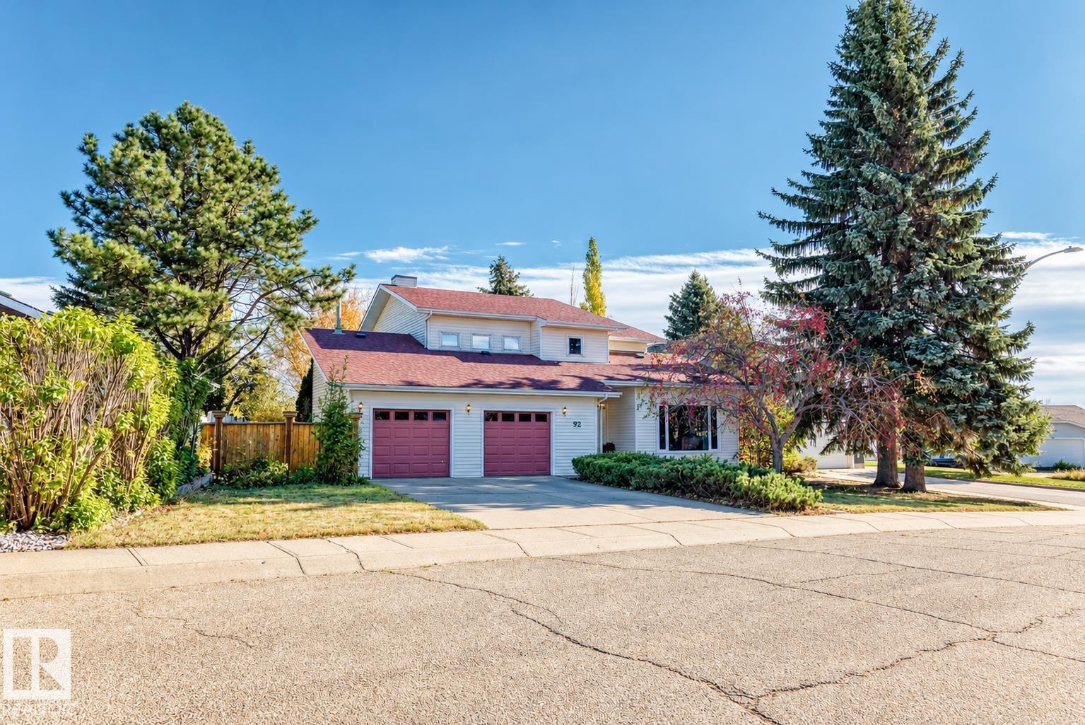 92 Howson Cr Nw Property Photo 2