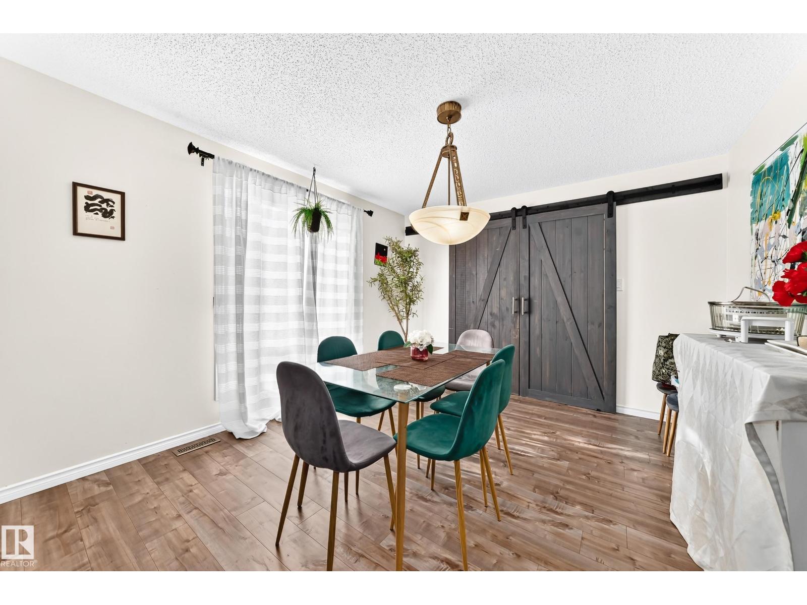 92 Howson Cr Nw Property Photo 23