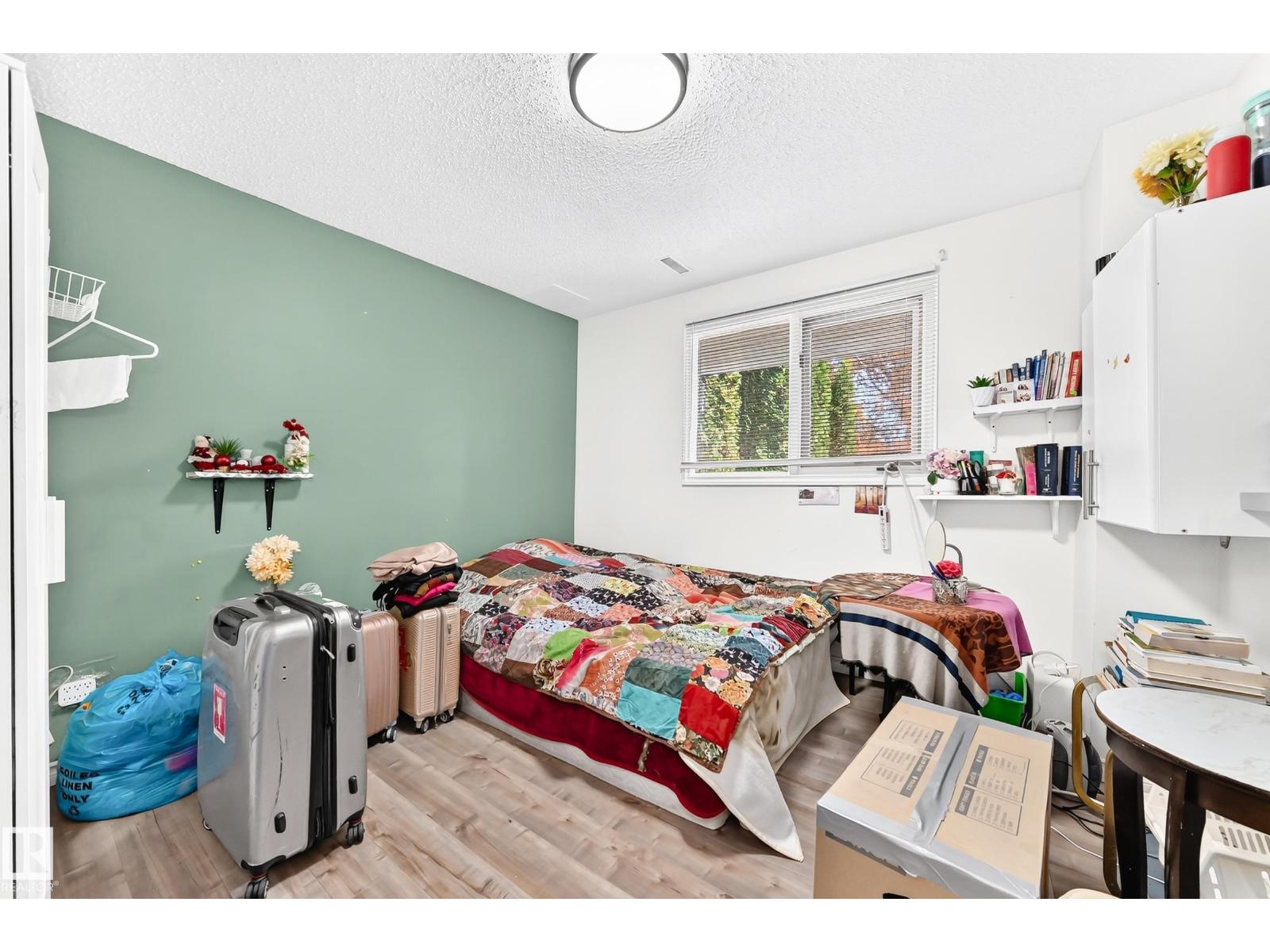 92 Howson Cr Nw Property Photo 27
