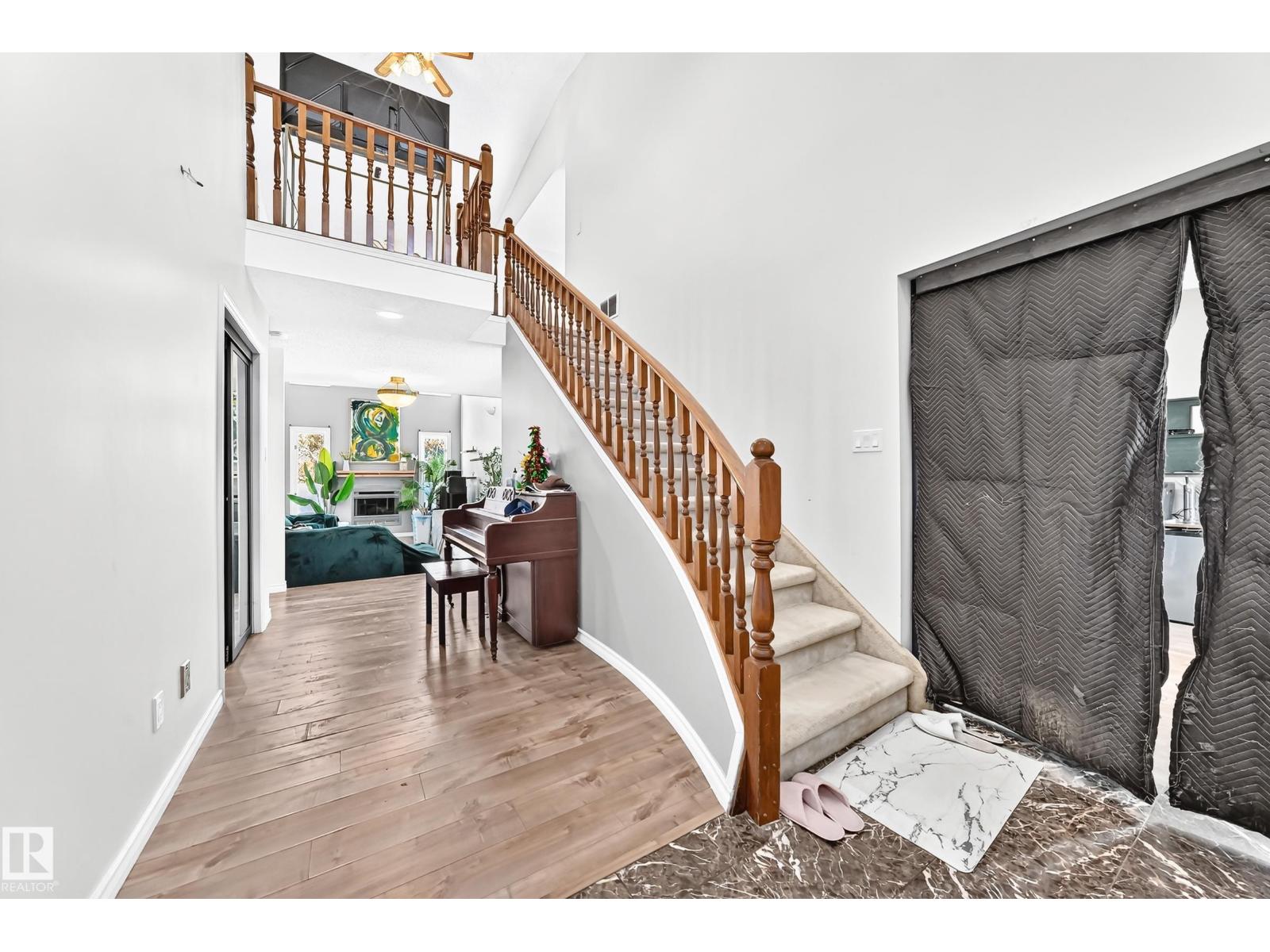 92 Howson Cr Nw Property Photo 30