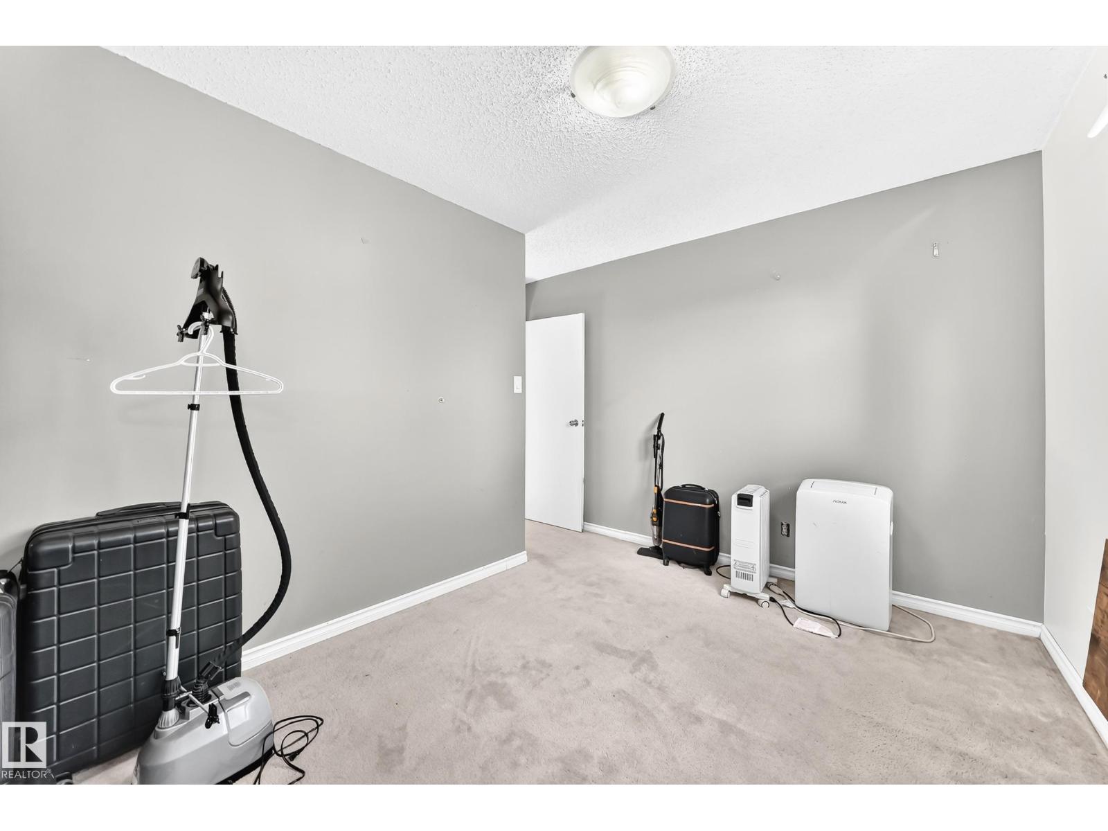92 Howson Cr Nw Property Photo 45