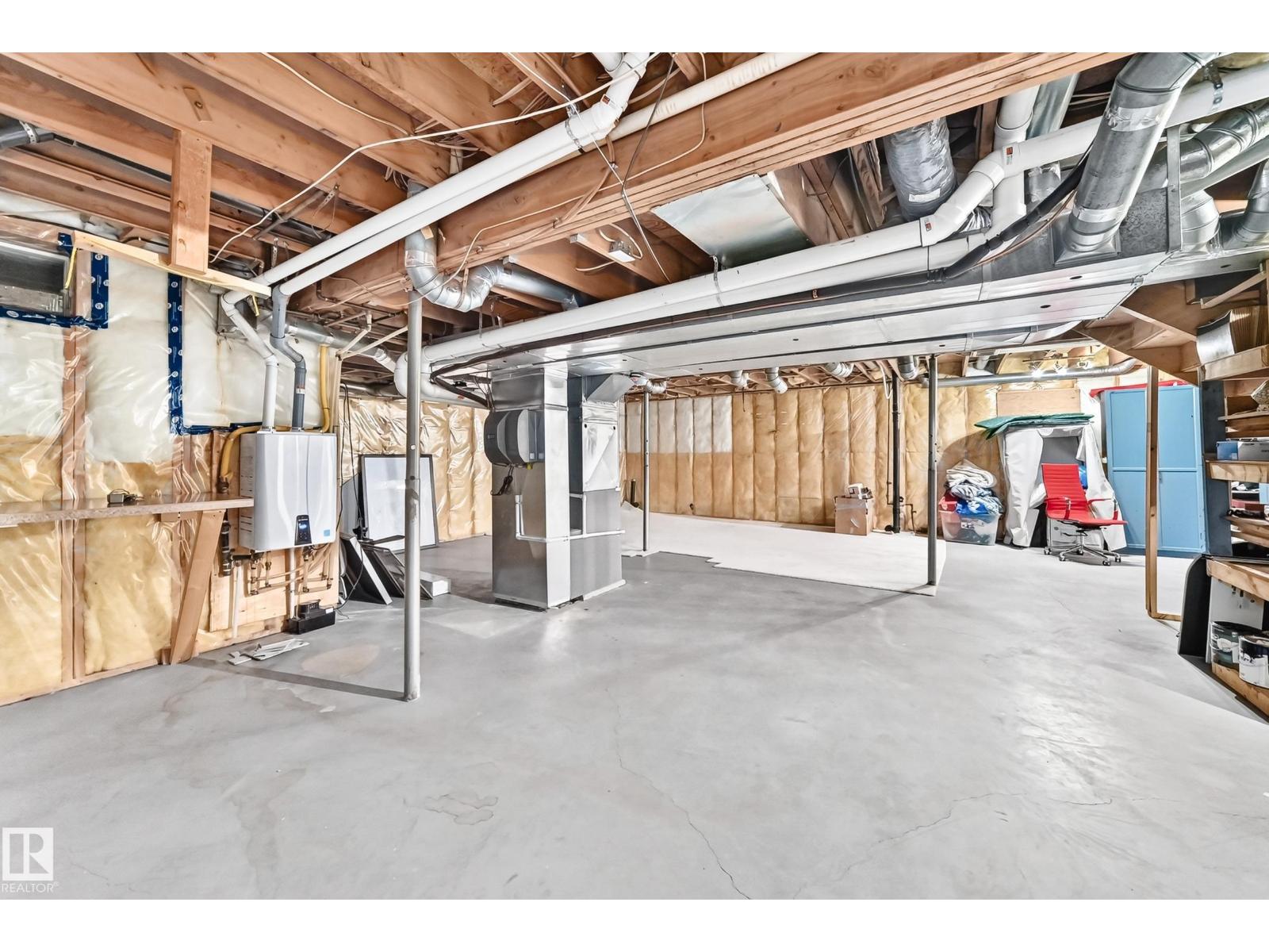 92 Howson Cr Nw Property Photo 53