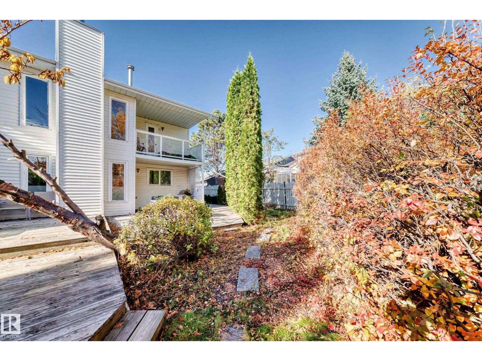 92 Howson Cr Nw Property Photo 64
