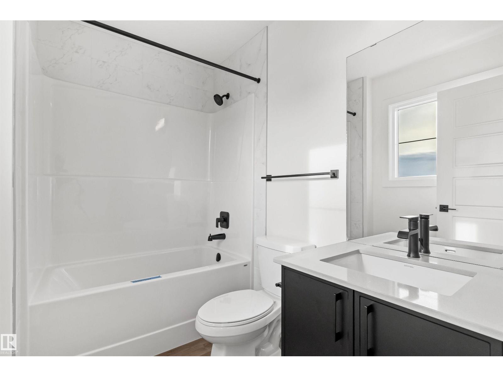 1216 Mcleod Av Property Photo 27
