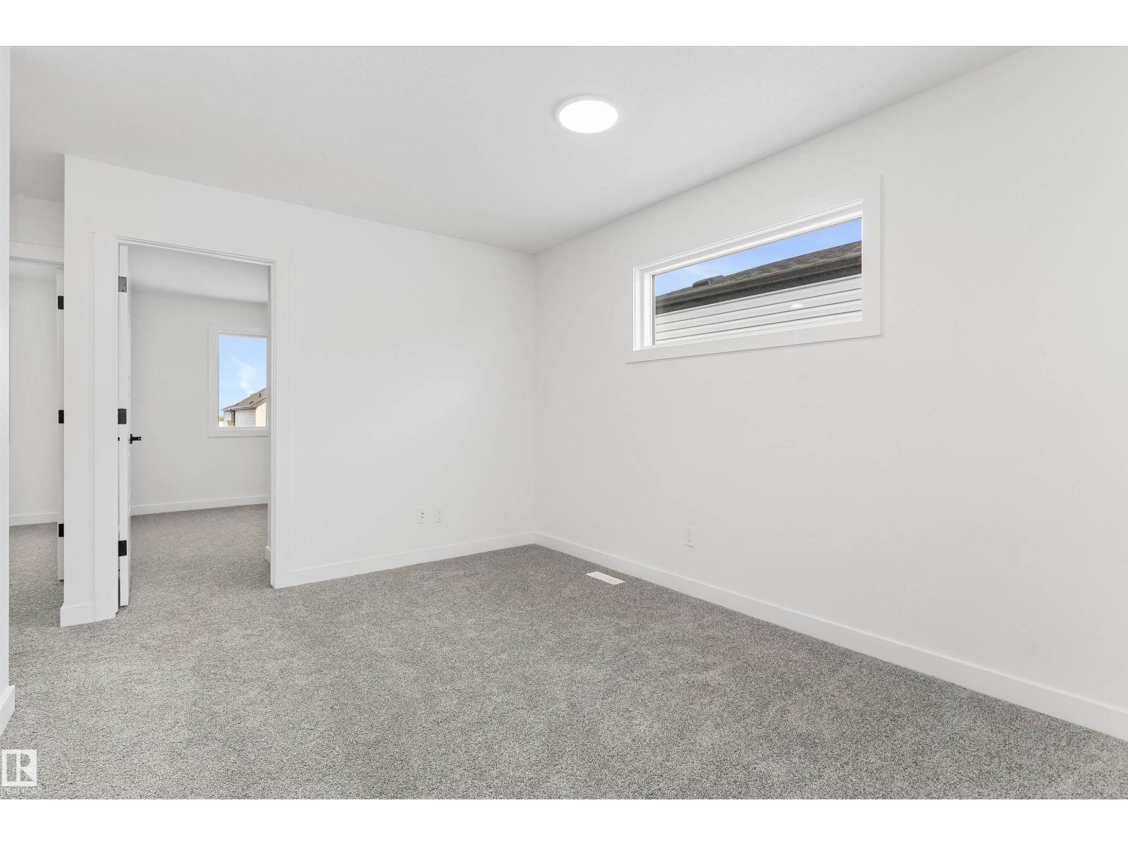 1216 Mcleod Av Property Photo 30