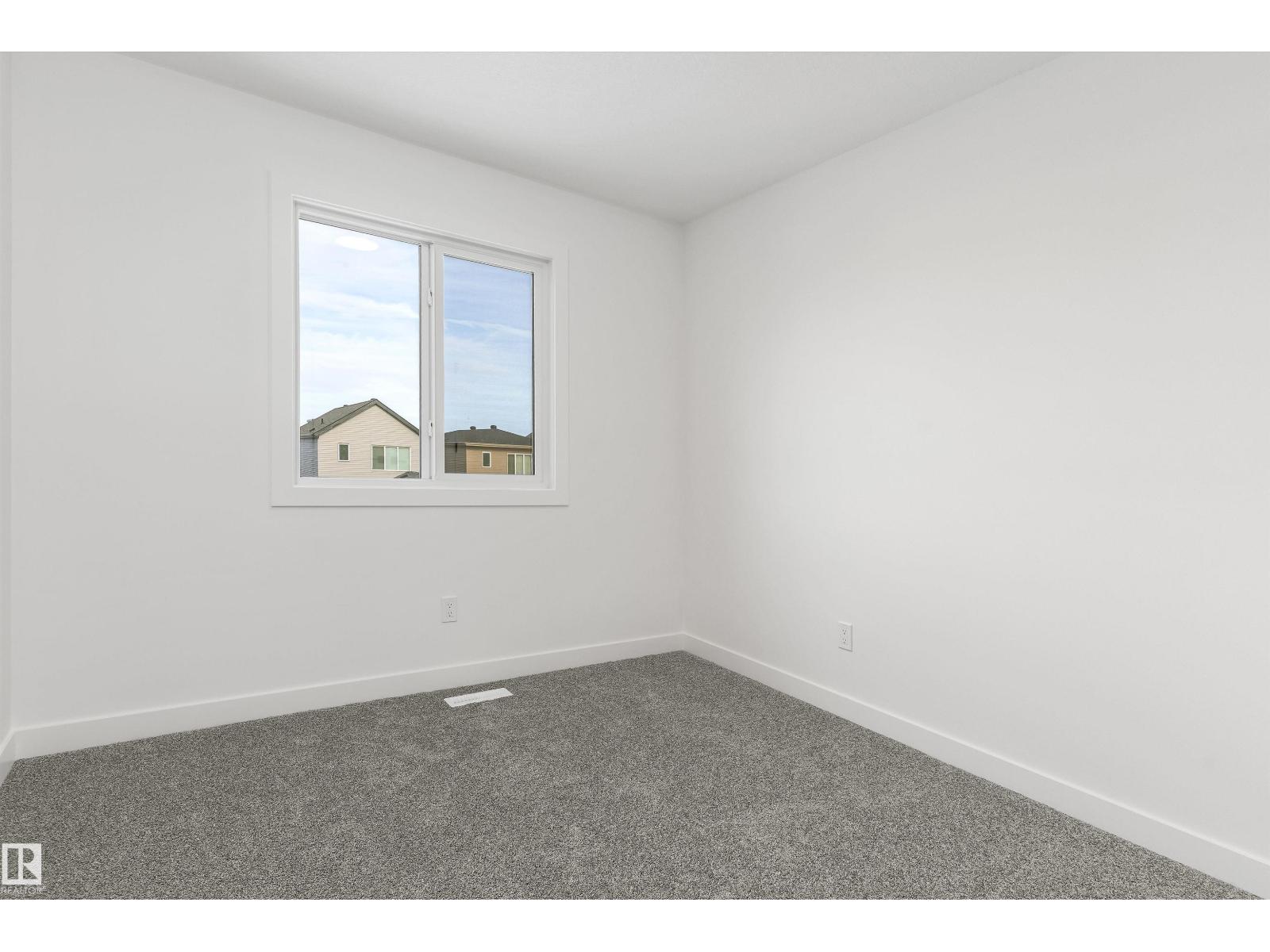 1216 Mcleod Av Property Photo 32